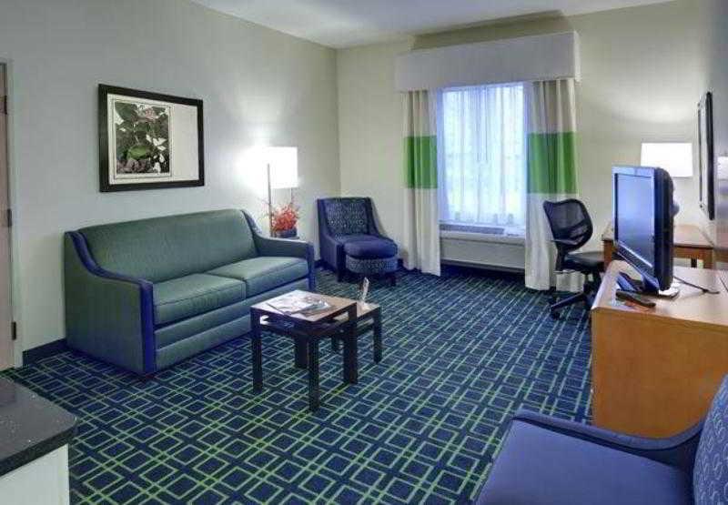 Hotel Hometowne By Red Roof East Lansing - Okemos