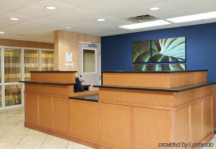 Hotel Hometowne By Red Roof East Lansing - Okemos